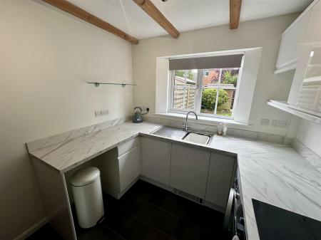 Kitchen 2 of 4