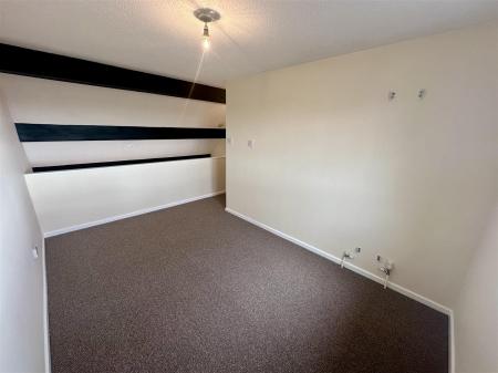 Gallery Bedroom 3 of 4