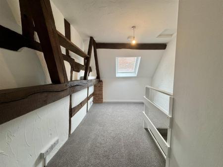 Bedroom (2/3)