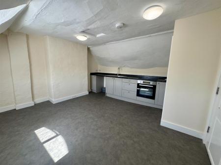 Kitchen / Diner (1/3)