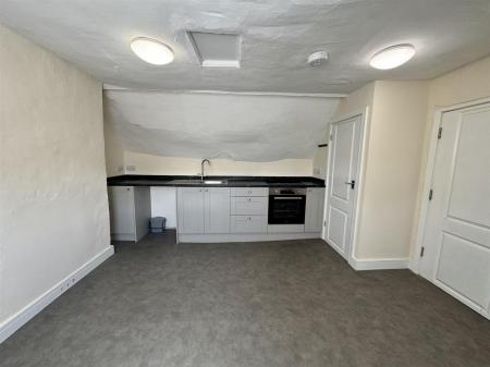 Kitchen / Diner (3/3)