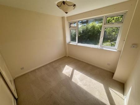 Bedroom 2 (2/2)