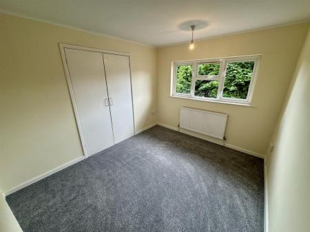 Bedroom 2 (1/2)