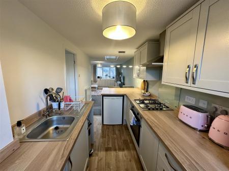 Kitchen 4 of 4