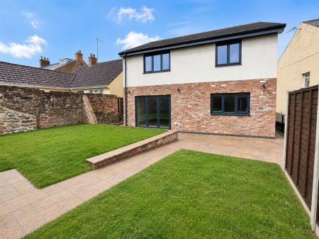 Rear Garden (1/3)