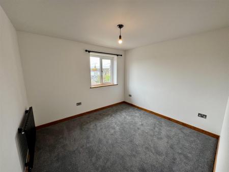 Bedroom 4 (1/2)