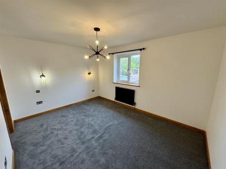 Bedroom 1 (1/2)