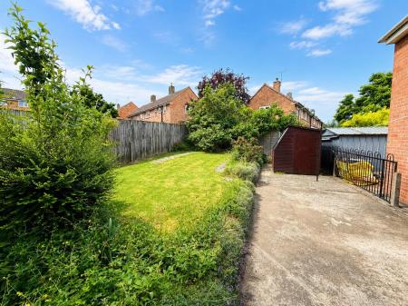 Rear Garden (1/2)
