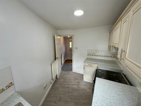 Kitchen (2/2)