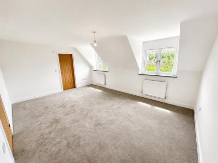 Bedroom 1 (1/2)
