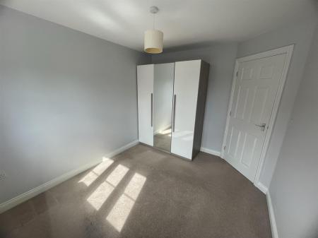 Bedroom 2 (1/2)