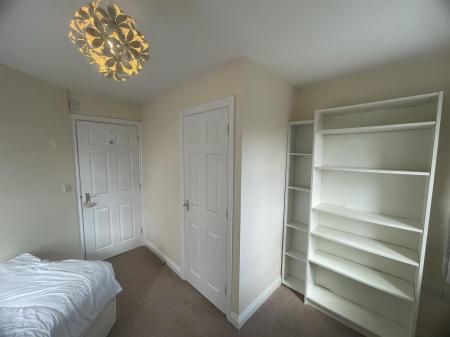Bedroom 3 (2/2)