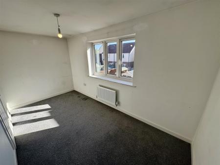 Bedroom 2 (2/2)