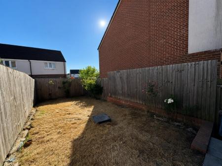 Rear Garden (1/2)