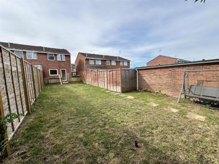 Rear Garden (3/3)