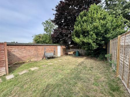 Rear Garden (2/3)
