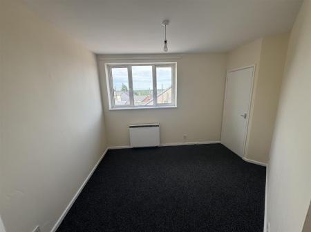Bedroom 1 (1/2)