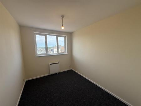 Bedroom 2 (1/2)
