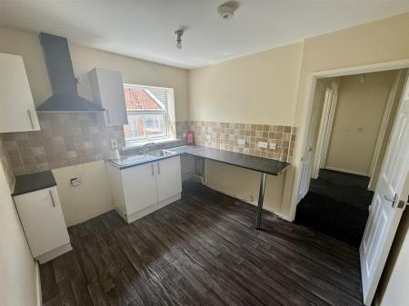 Kitchen (1/2)