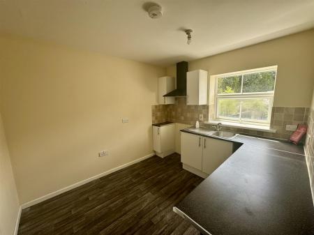 Kitchen (2/2)