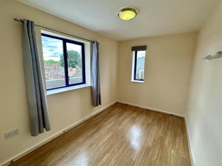 Bedroom 2 (1/4)