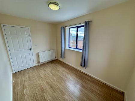 Bedroom 2 (4/4)