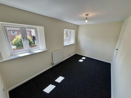 Bedroom 2 (1/3)