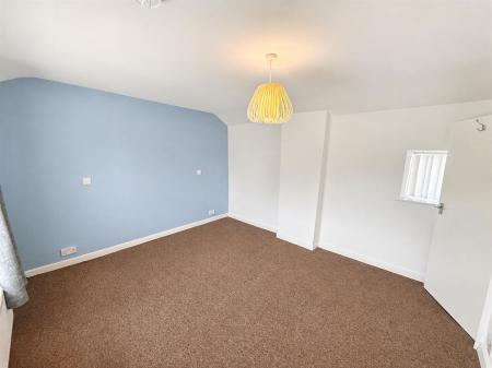 Bedroom 1 (2/3)