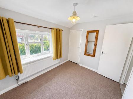 Bedroom 2 (1/3)