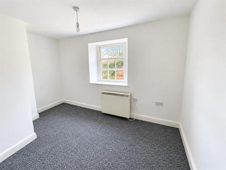 Bedroom 2 (1/2)