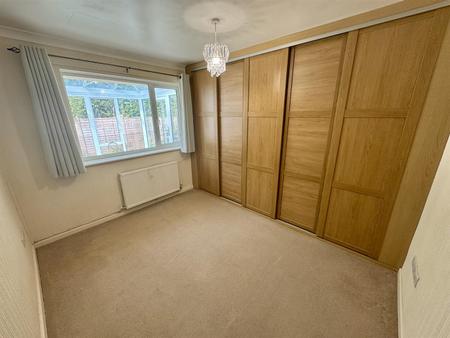 Bedroom 2 (1/2)
