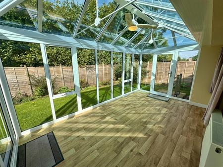Conservatory (2/3)