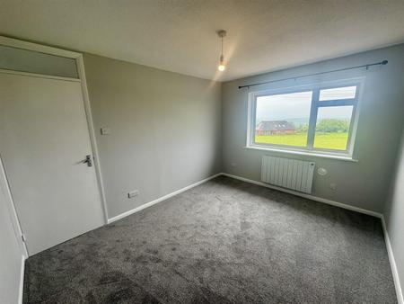 Bedroom 1 (2/2)