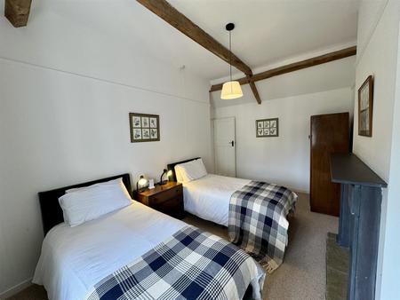 Bedroom 2 (2/4)