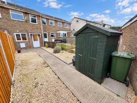 Rear Garden (2/2)