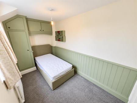 Bedroom 4 (1/2)