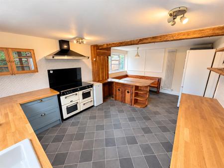Kitchen Diner (3/4)