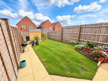 Rear Garden (1/2)