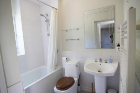 bathroom,.jpg