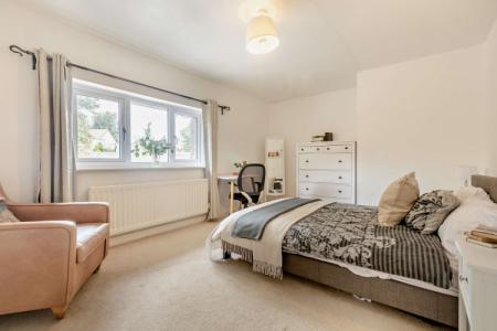 8658521-interior16-800