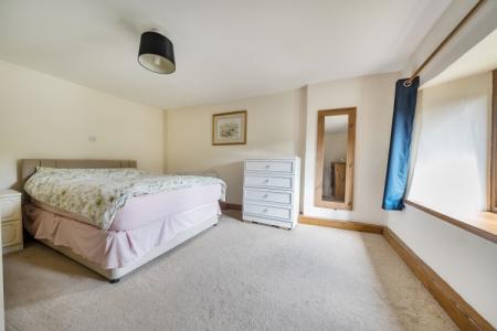 1339748-7-689df661f3e2f