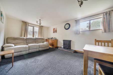 1339748-15-689dfa8f5e35a