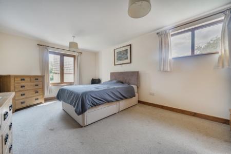 1339748-12-689df8b9ba6ec