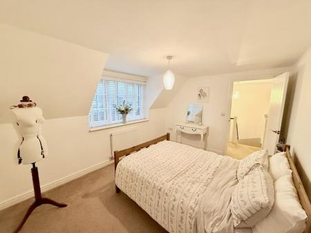 Bedroom 3.jpg