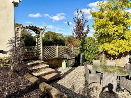 Rear garden 1.jpg