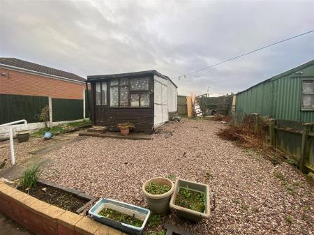 Rear garden 1.jpg