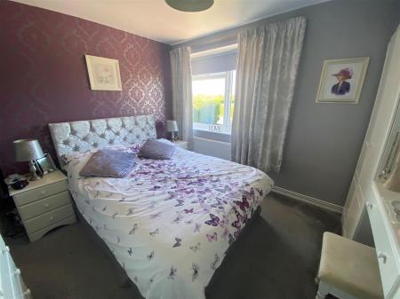 Bed 2.4.jpg