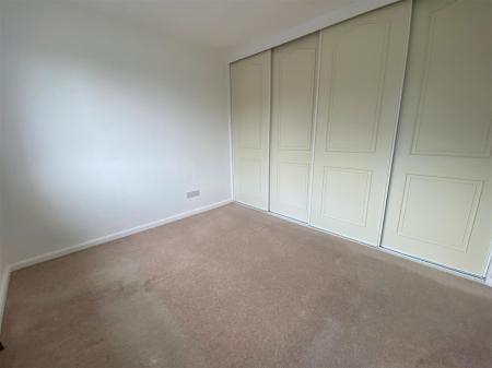 Bed 3.jpg