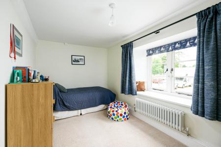Bedroom4.jpg