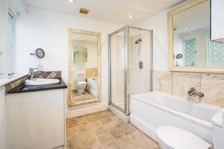 Garden Apartment, Vale Lodge, Bath, BA1 4AR-8.jpg